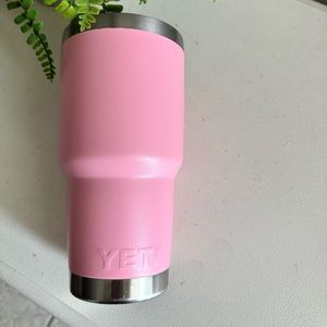 Yeti 30 ounce Pink Limited Edition Color no lid perfect condition